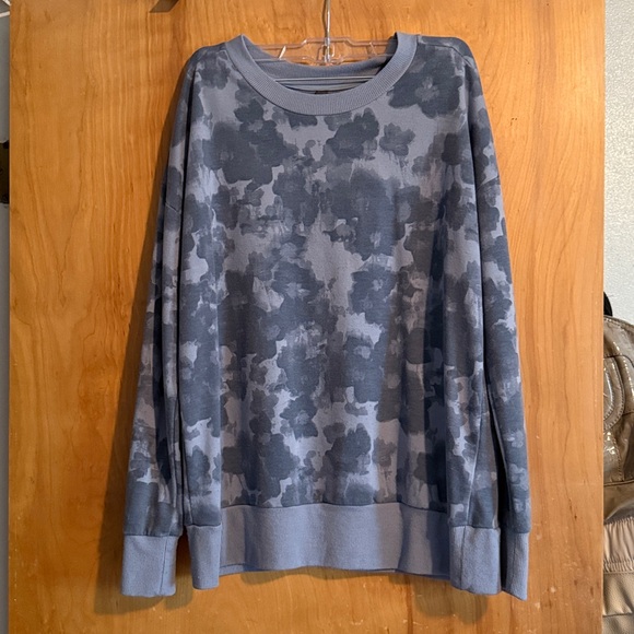 Mondetta Blue Camouflage Sweatshirt - Picture 1 of 2